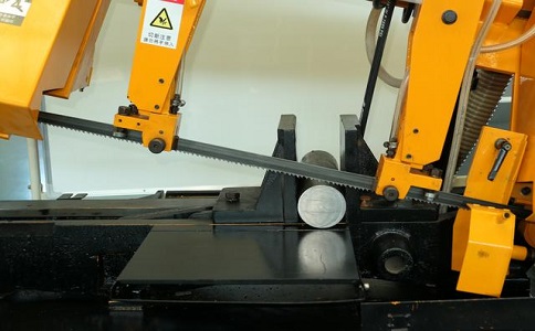 马尔康数控带锯床自动送料精度会出现偏差吗？